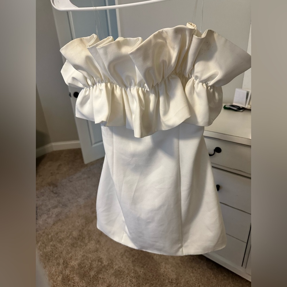 White do+be dress